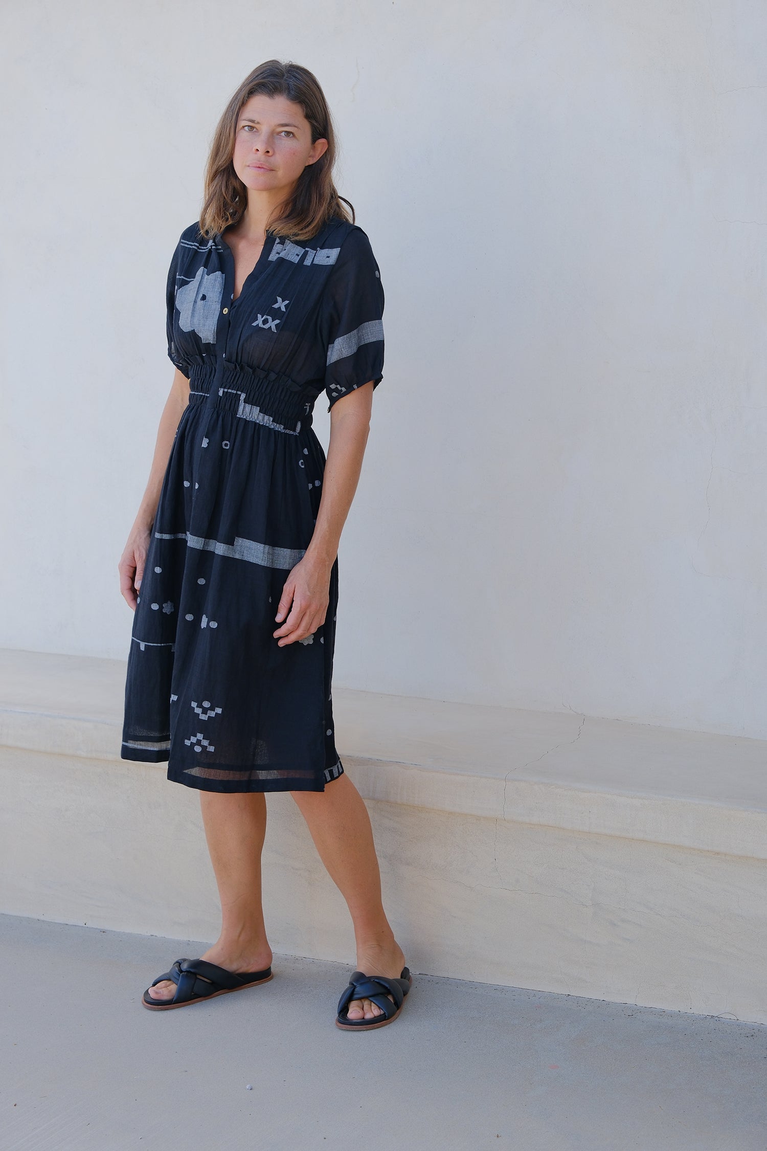 elasticated midi dress Elasticated waist midi dress – CROW