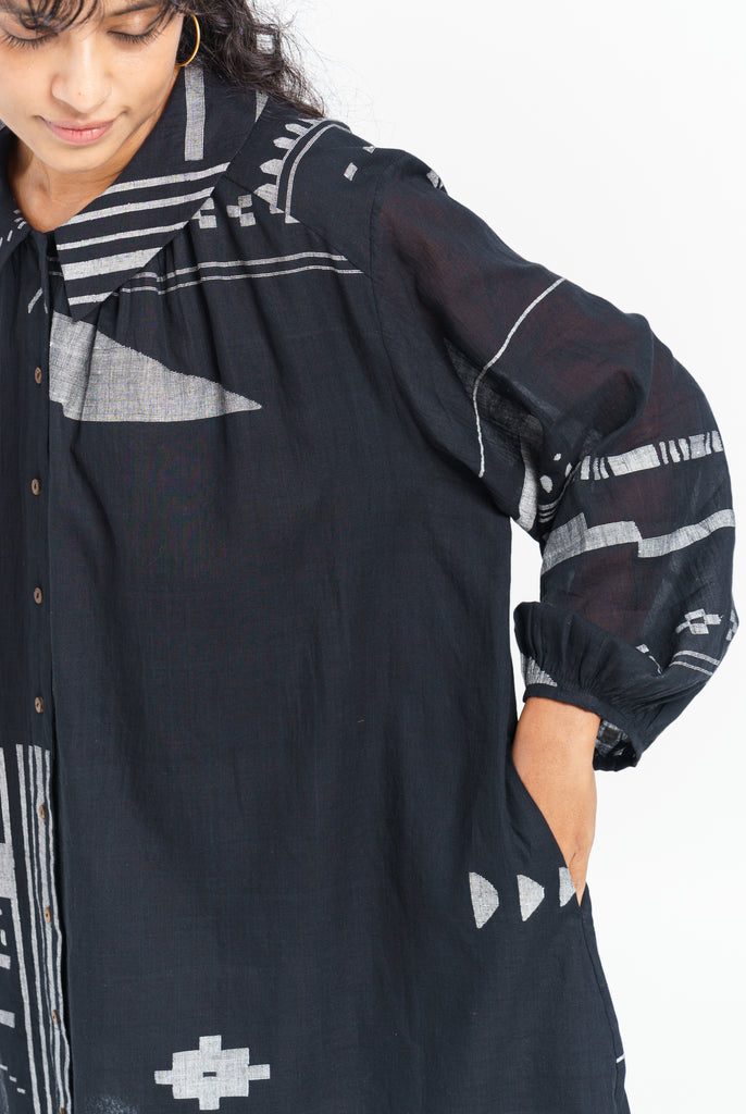 Abstract patterned oversized shirt dress, ethically sourced clothing, good quality ethical clothing, organic cotton clothing brands, organic cotton clothing companies, 100 pure cotton clothing, all cotton clothing line, organic pants women, organic women's pants, minimalist clothing brands, minimalist clothing companies