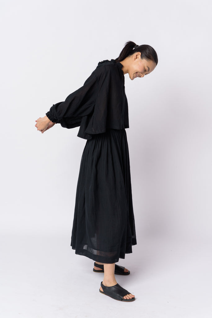 Black cotton flared top, sustainable women's clothing, sustainable women's fashion, organic clothing, organic cotton ladies clothing, cotton com clothing, cotton dress clothes, organic women's clothing, women's cotton clothing brands, minimal clothing brands, minimalist clothing shop
