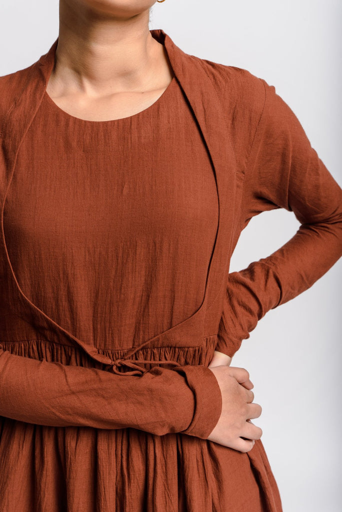 Toasted brown layered dress, best ethical clothing brands India, best sustainable clothing brands, organic cotton wear, organic dresses online, cotton only clothing, cotton only clothing store, women's organic dresses, lightweight cotton women's clothing, clothing brands for minimalists, design minimalist wardrobe