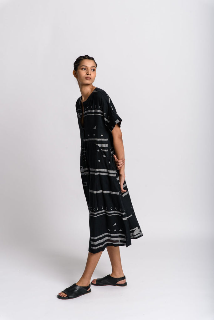 Black striped jamdani shift dress, eco fashion brands, ethical and sustainable clothing brands, best organic clothing, organic clothes shop, 100 cotton women's clothing, 100 percent cotton clothing, women's 100 cotton, organic cotton women's tops, minimalist brands women's, minimalist casual dresses