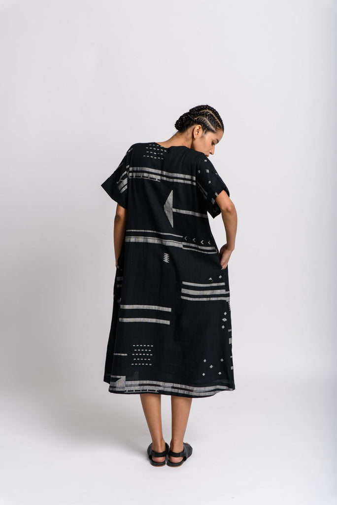 Black striped jamdani shift dress, eco fashion brands, ethical and sustainable clothing brands, best organic clothing, organic clothes shop, 100 cotton women's clothing, 100 percent cotton clothing, women's 100 cotton, organic cotton women's tops, minimalist brands women's, minimalist casual dresses