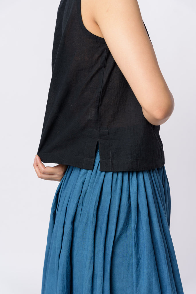 Indigo pleated skirt, best sustainable fashion brands, clothing companies that are sustainable, organic cotton women's clothing, 100 organic cotton clothing, cotton cotton clothing, all cotton clothes, all cotton women's clothing, women's cotton clothing online, the minimal clothing, minimal clothes shop