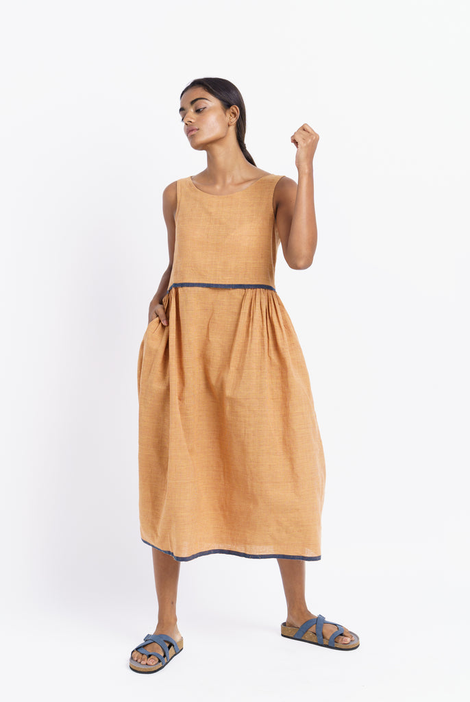 Madras check midi dress, ethically sourced clothing, good quality ethical clothing, organic cotton clothing brands, organic cotton clothing companies, 100 pure cotton clothing, all cotton clothing line, organic pants women, organic women's pants, minimalist clothing brands, minimalist clothing companies